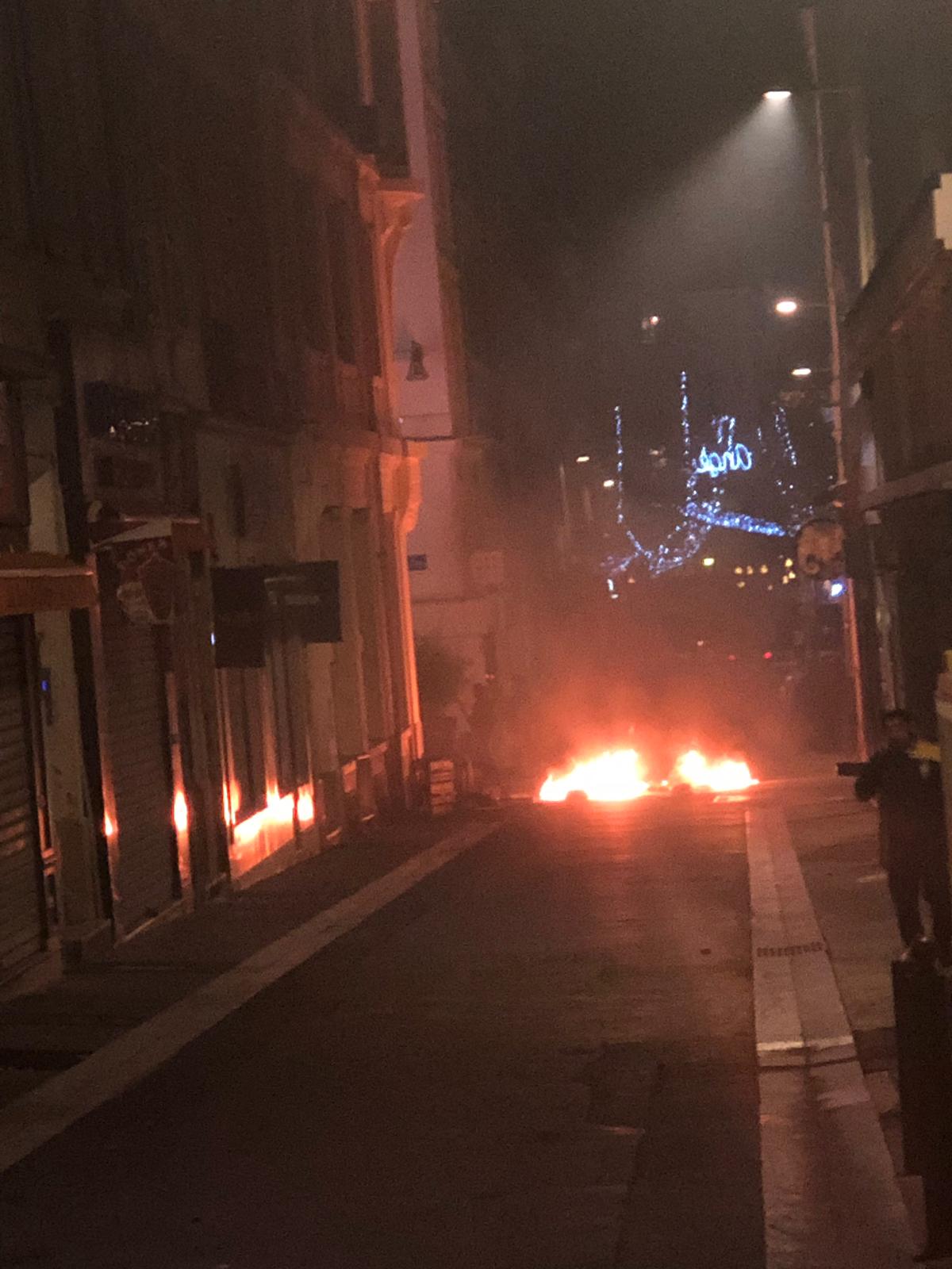 Fransa sokaklarında çatışmalar büyüyor