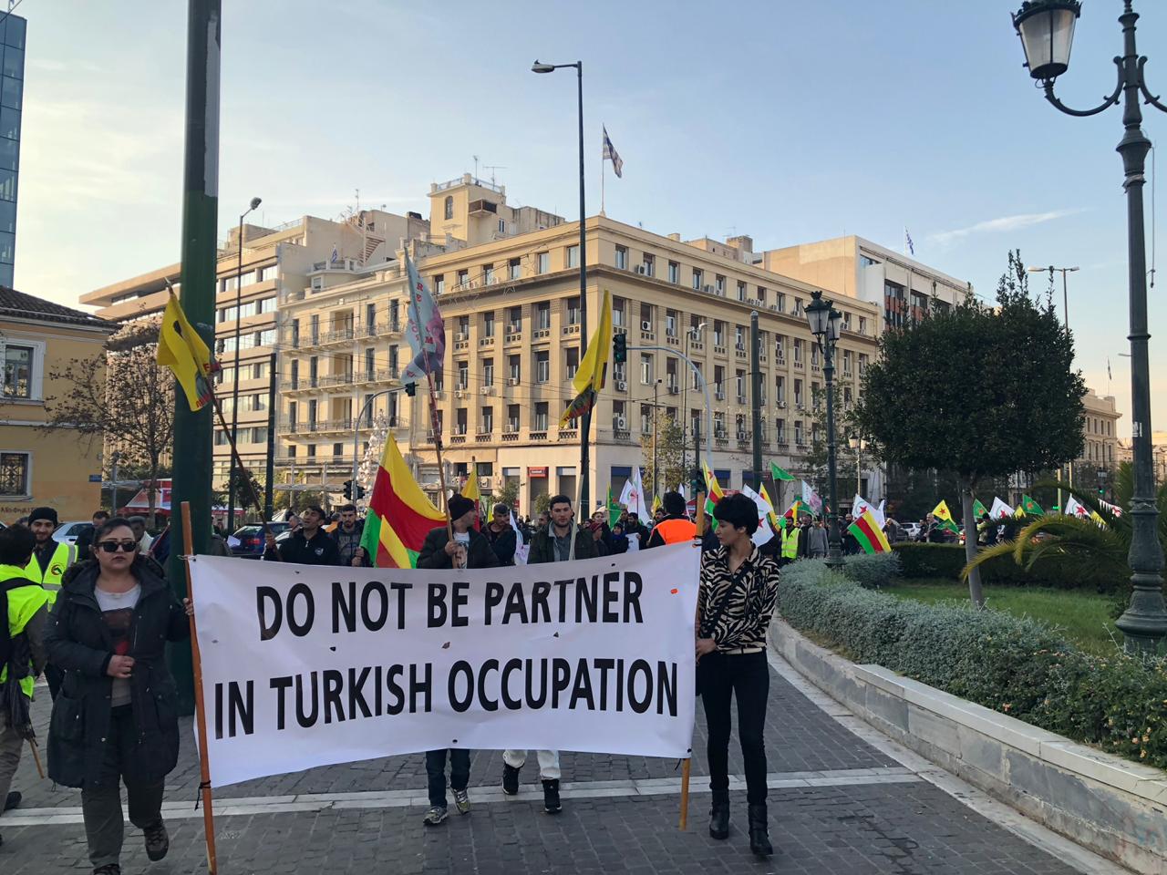 Yunanistan’da gençlik öncülüğündeki açlık grevi yapılan yürüyüşle son buldu