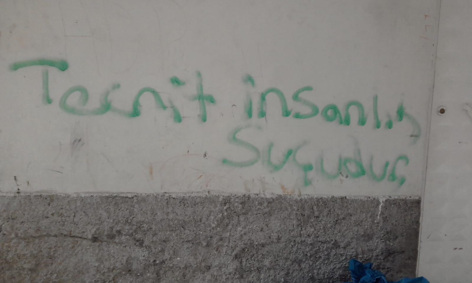 Bağlar gençlerinden yazılama eylemi