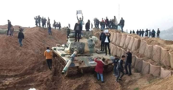 SON DAKİKA – Güney Halkı işgalci Türk devletine ait üssü bastı