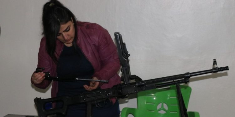 Amûdê gençliği işgal tehditlerine karşı Öz savunma eğitimi alıyor