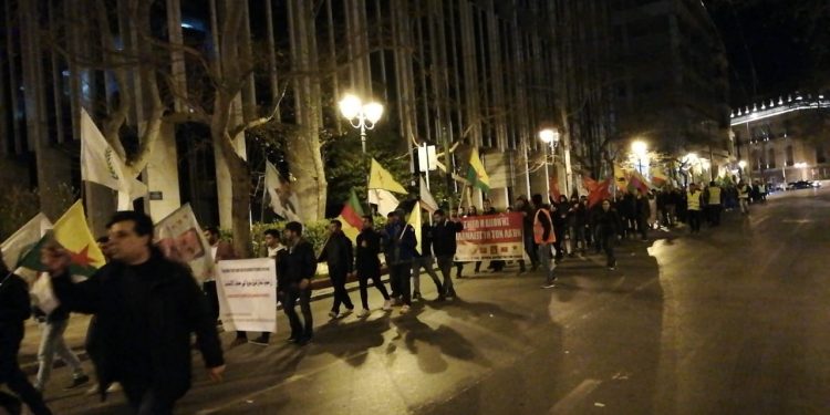 Kürt gençleri Marsilya ve Atina’da eylemde