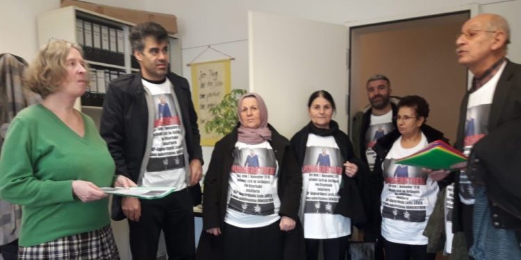 YENİLENDİ – Berlin eyalet parlamentosunda sivil itaatsizlik eylemi!