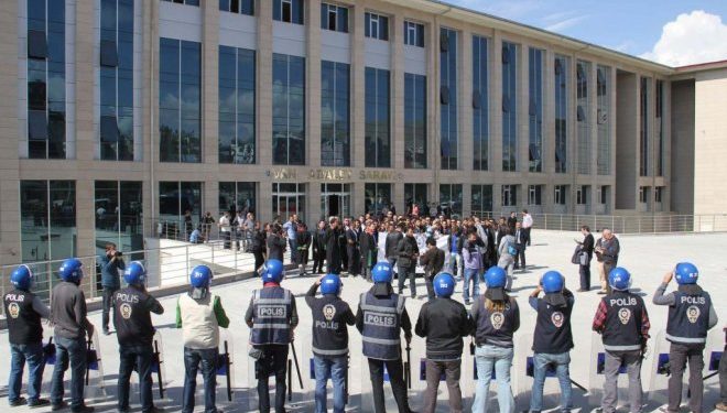 Sömürgeci Türk devletinin hukuku: 3 gence delilsiz 100 yıl ceza