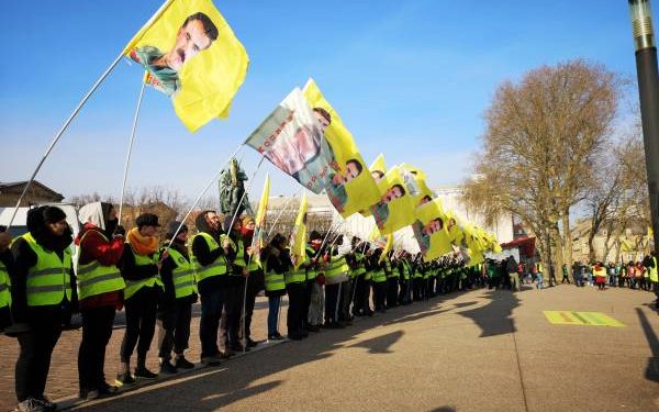 Mannheim uzun yürüyüş kolu enternasyonalistlerle buluştu