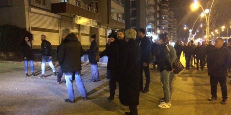 Leyla Güven’in evinin önünde destek eylemi