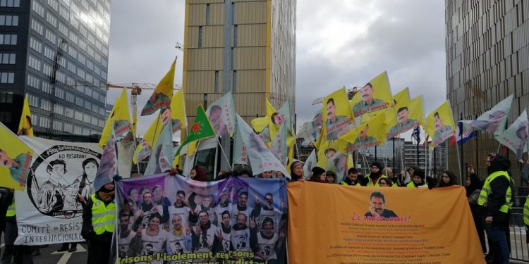 Komploya karşı Enternasyonalist’lerin uzun yürüyüşü başladı