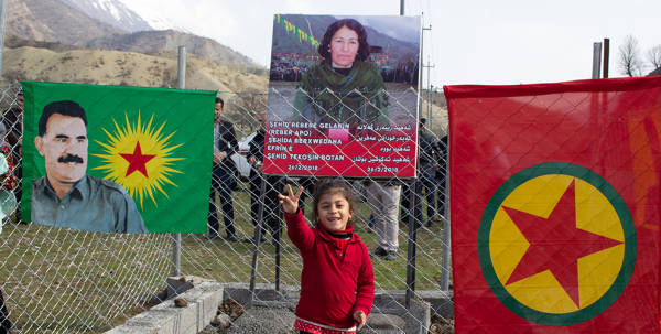 Efrin’de şehit düşen Tekoşin Botan, Binarê Qendîl’de anıldı