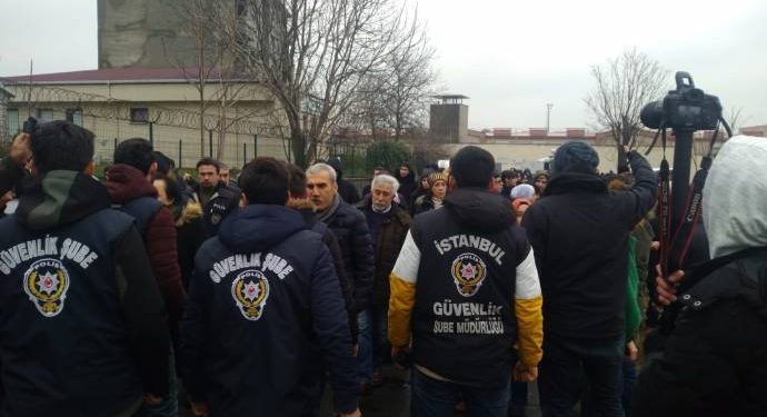Bakırköy’de toplanan yurttaşlara faşist polis müdahelesi