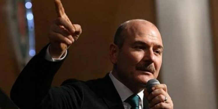 Süleyman Soylu cinsel tacizde bulunan polisi savundu