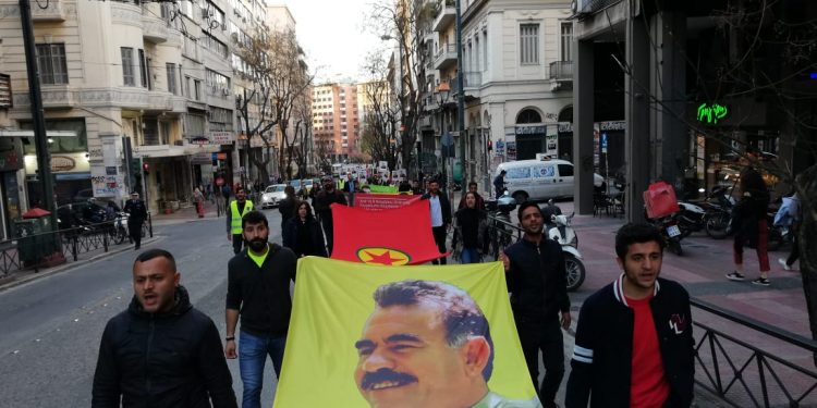 Atina’da yüzler, Zülküf Gezen için yürüdü