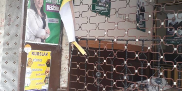 HDP’nin seçim bürosuna saldırı