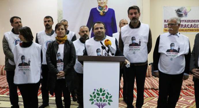 Amed’te iki 2 vekil daha açlık grevine başladı