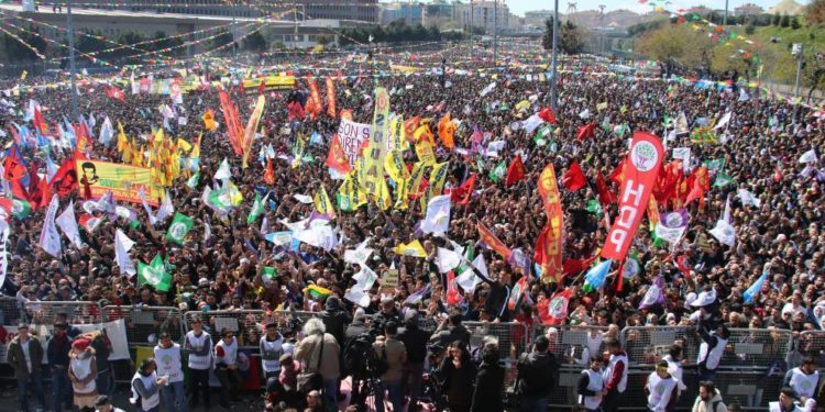 İstanbul Newrozu’nda açlık grevindeki tutsaklardan mesaj: Zafer çizgisiyle taçlandıracağız