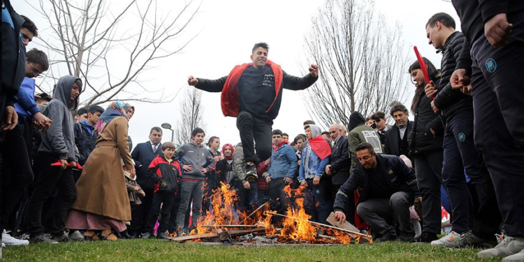 Marmara’da binler coşkuyla Newroz’u kutladı
