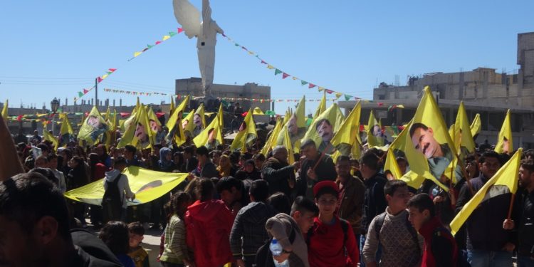 Kobanê’de Newroz kutlaması başladı