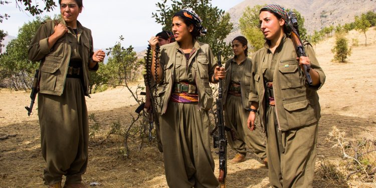 Bir kadının özgürlüğe an be an doğumu