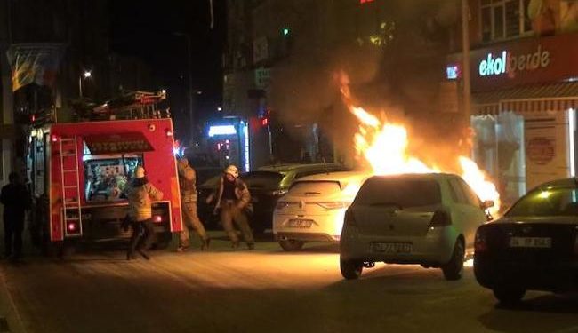 SON DAKİKA – DGH’den tecride karşı eylem: 6 araç, 1 depo ve bir iş yeri ateşe verildi