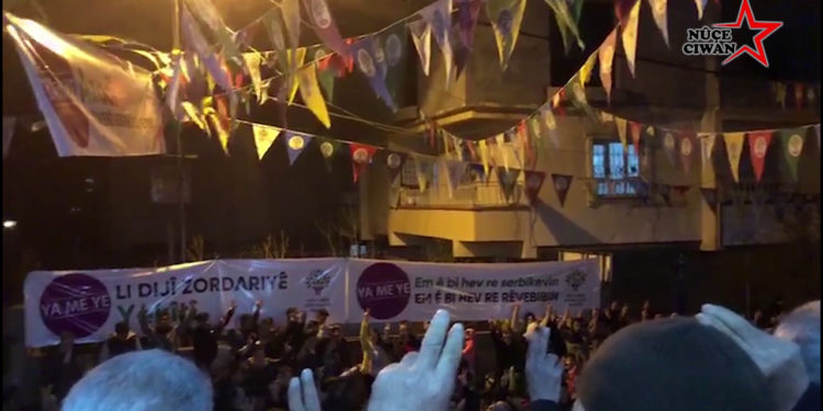Êlih gençliği, havai fişeklerle Newroz’u kutladı: Kısa süreli çatışma yaşandı