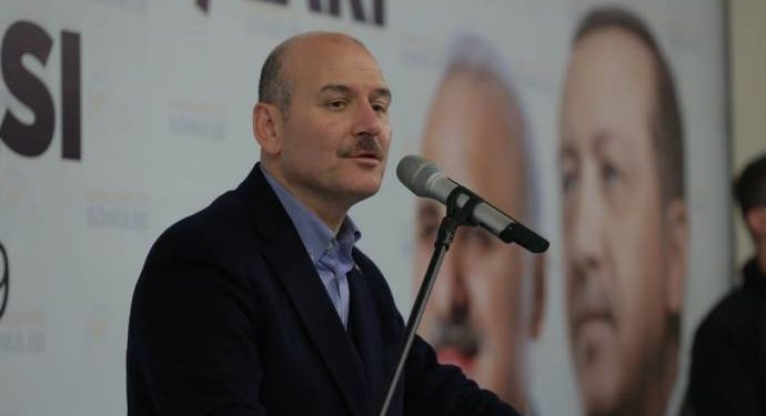 Soylu göründü, konuşamadı!