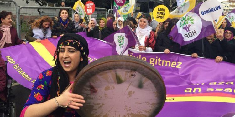 ÖZEL – HDP Genç Kadın Meclisleri genç kadınların ruhuyla faşizme karşı eylemde