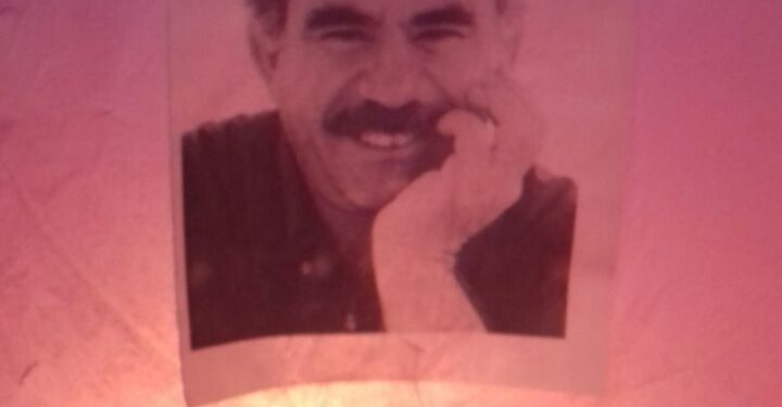 Gençlik onlarca dilek fenerini İstanbul semalarına bıraktı