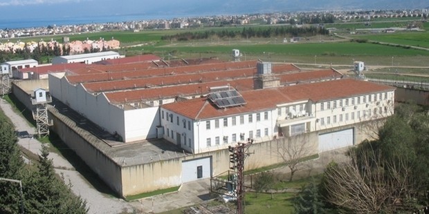 Dilok cezaevinde 69 tutuklu direnişte