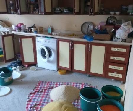 İşgalci Türk askerleri, köylülere ait gıdaları “Örgütten ele geçirilen malzemeler” diyerek basına servis ediyor