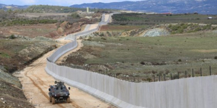 İşgalci Türk askerleri Girê Spî sınırında bir yurttaşı katletti