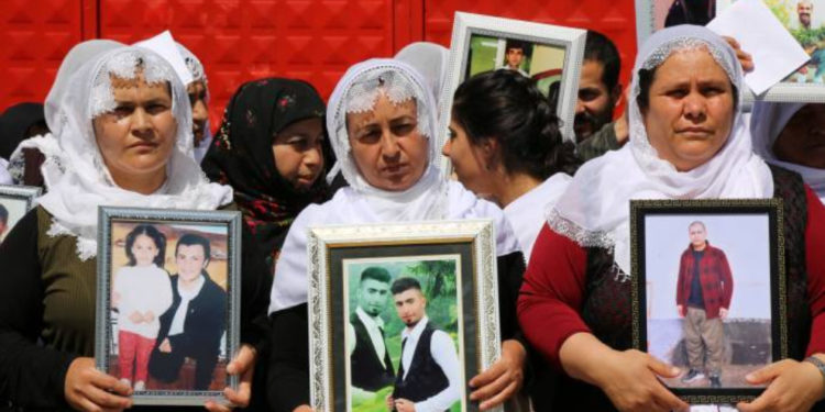 Cizîr’li anneler: El ele verelim çocuklarımızın talebi yerine gelsin