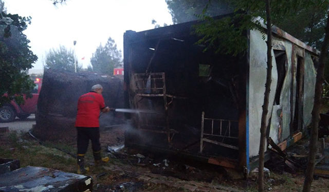 İşgalci askerlerin kaldığı konteynerde yangın