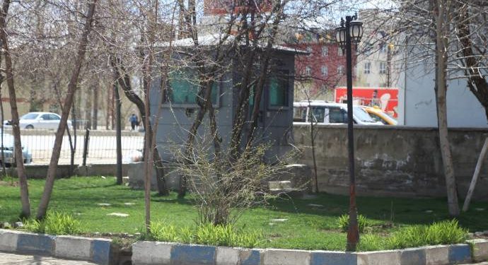 İşgalci polisler Gever belediyesini ablukaya aldı