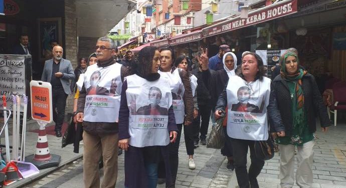 ‘Yaşam zinciri’ oluşturan 7 yurttaş ve gazeteci Zeynep Kuray gözaltına alındı