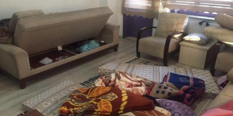 HDP Wan binasında açlık grevinde olan 4 eylemci gözaltına alındı