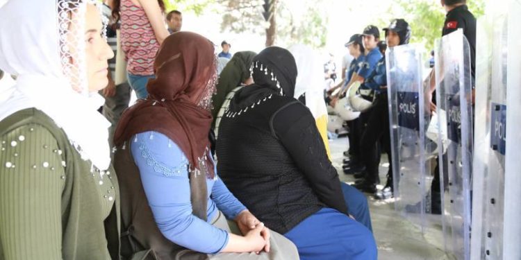 Edene’deki anneler alanlarda