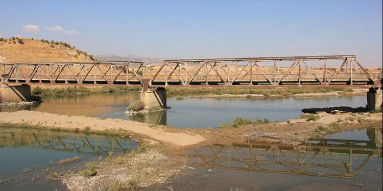 Murat Nehri kirlilik tehdidi altında