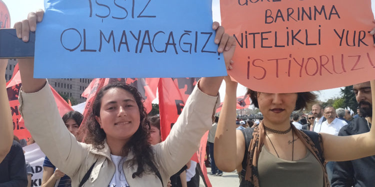 Gençlik daha eğitimli daha işsiz