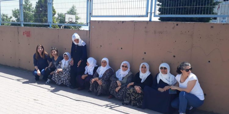 Direnişçi yakınları Bakırköy Cezaevi’nden Şirinevler’e yürüdü