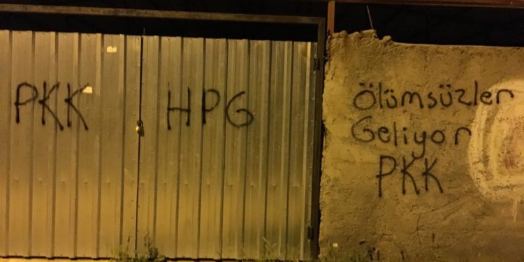 Farqin gençliğinden yazılama eylemi