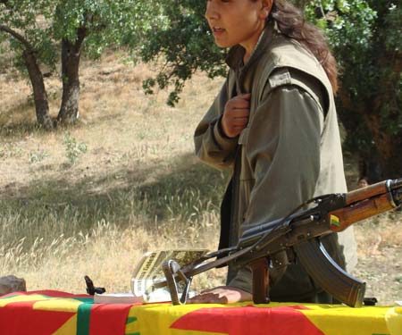 Yağmurun Esmer Gülüşlü Sülietine, Avesta’ya