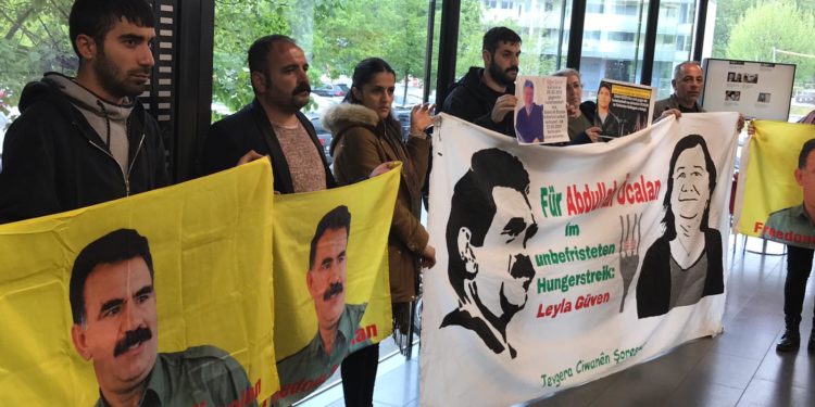 Aarau’da sivil itaatsızlık eylemi