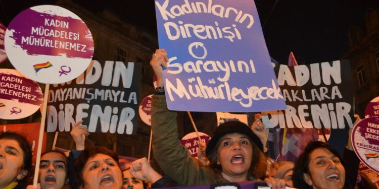 Jineoloji’de kadın ve politika ilişkisi