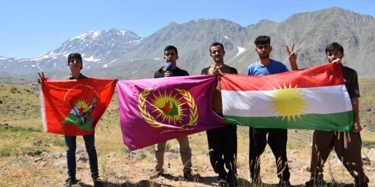 Canlı Kalkan eylemindeki gençler Bradost’ta