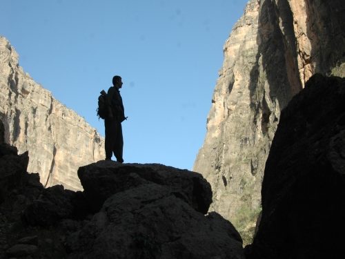 Uçurumun Kenarında