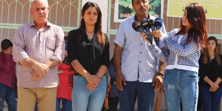 DAİŞ’in elinden kurtarılan Êzidi kadın Şengal Meclisine teslim edildi