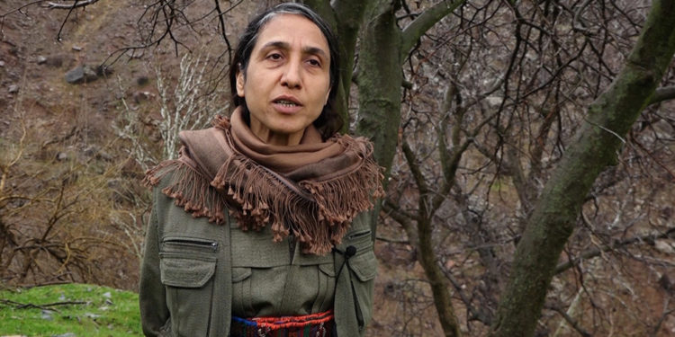 Demokratikleşme partiler üstüdür