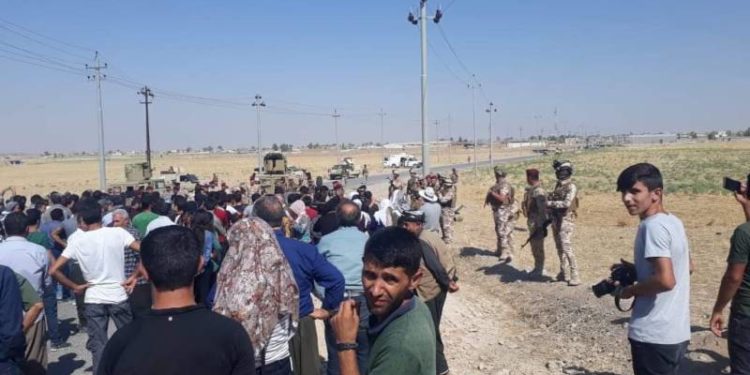 Mexmur halkı ambargoya karşı Hewlêr’e yürüyor