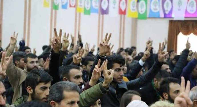 Faşist savcı HDP Gençlik Meclisi’ni illegal gösterip dava açtı