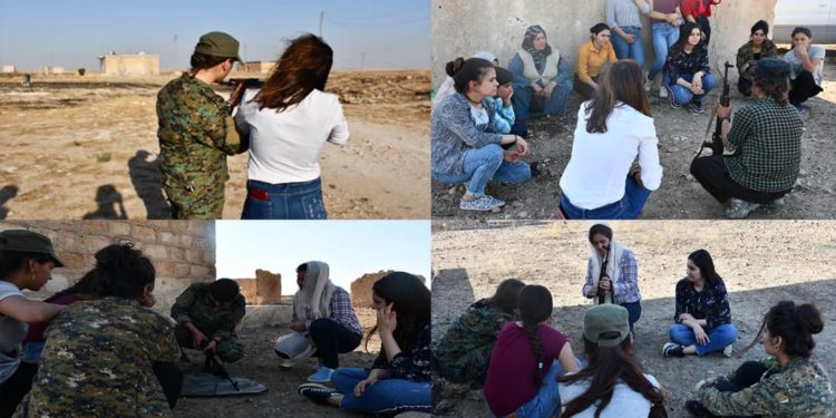 Kobanêli genç kadınlar özsavunma eğitimi alıyor