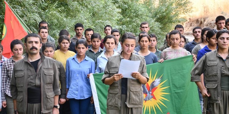 FLAŞ – Onlarca genç gerilla saflarına katıldı